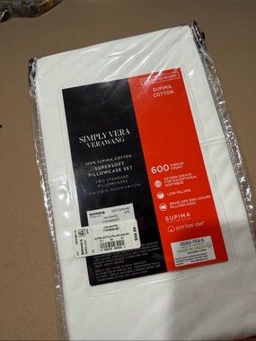 Simply Vera Vera Wang White Supima 600 thread  count Cotton Pillowcase Set of 2
